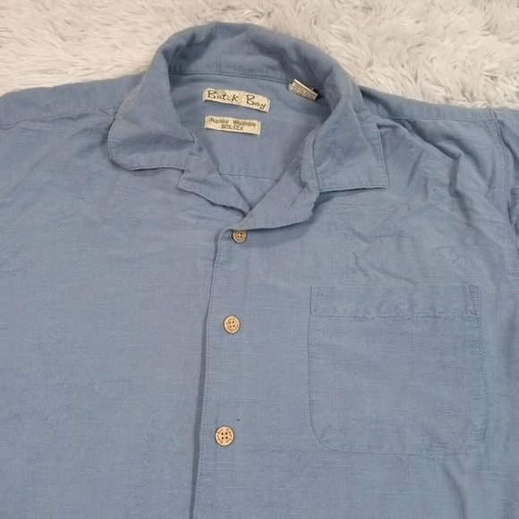 Batik Bay Mens Shirt Button Up Blue M Short Sleeve Pocket Silk Floral Hawaiian - Picture 4 of 9